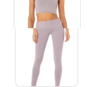 Alo Leggings airlift 7/8 length lavender smoke purple M Tank L